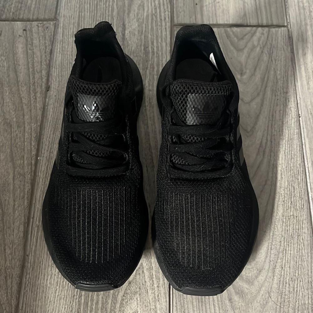 Adidas Swift Run 1.0 Shoes. No box :(